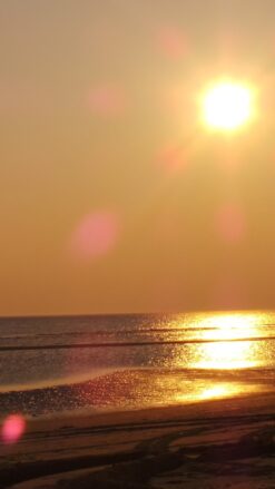 Smuk solnedgang ved den danske vestkyst